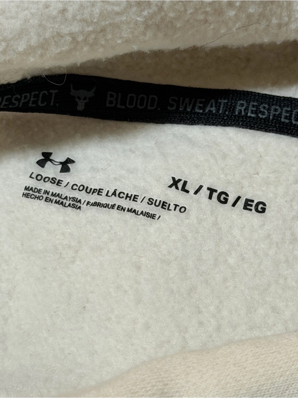 Under Armour Women's Cream Athletic Hoodie & Shorts Set Dwayne the Rock Johnson - Picture 7 of 8
